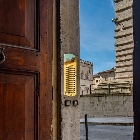 Maggiore Suite - Piazza IV Novembre Perúgia Exterior foto